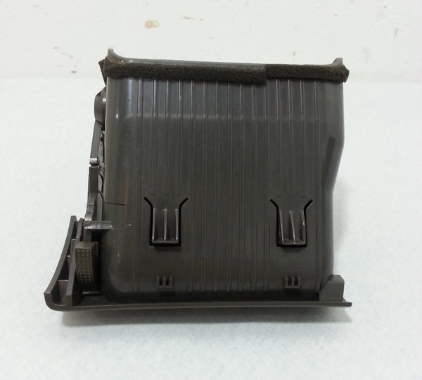 Difusor De Ar Lado Direito Lifan 620