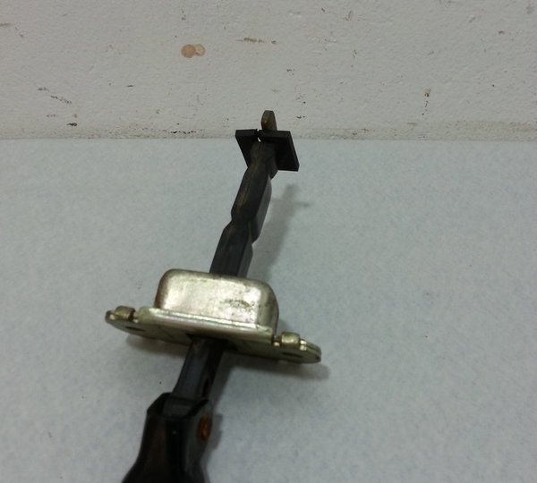 Limitador De Porta Dianteiro Esquerdo Lifan 620