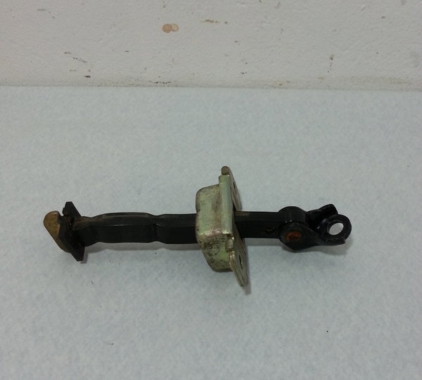 Limitador De Porta Dianteiro Esquerdo Lifan 620