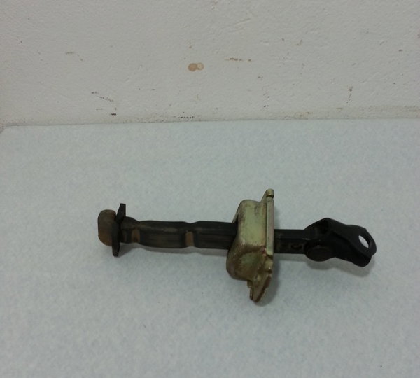 Limitador De Porta Dianteiro Esquerdo Lifan 620