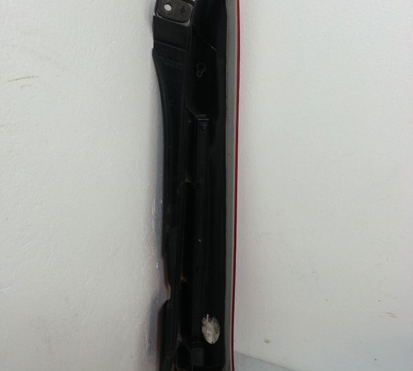 Lanterna Superior Traseira Esquerda Volvo Xc90 2002 A 2007 Esquerdo Vermelho