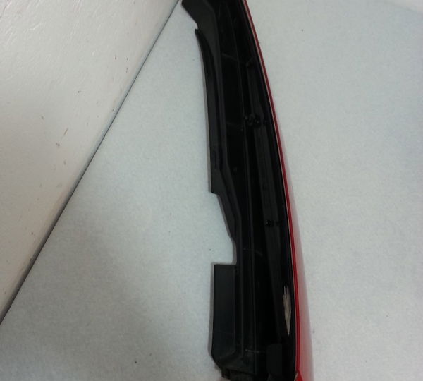 Lanterna Superior Traseira Esquerda Volvo Xc90 2002 A 2007 Esquerdo Vermelho