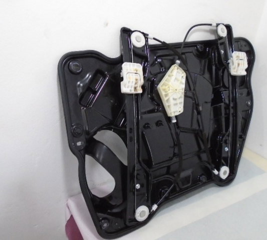 Maquina De Vidro Eletrico Dianteira Esquerda Fiat Freemont