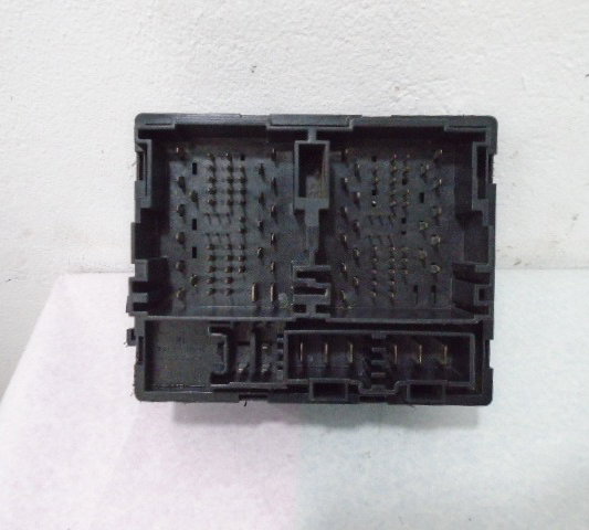 Caixa De Fusíveis Fiat Freemont 68068355ab