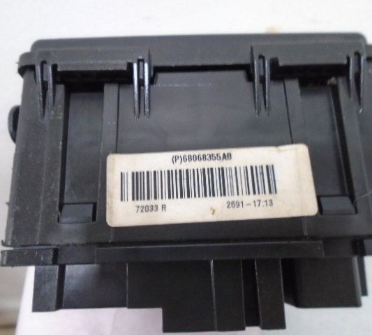Caixa De Fusíveis Fiat Freemont 68068355ab