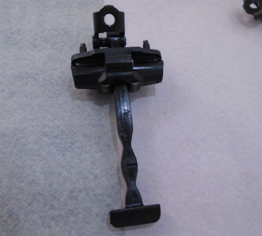 Limitador Porta Traseira Esquerda Ford Ranger 2013