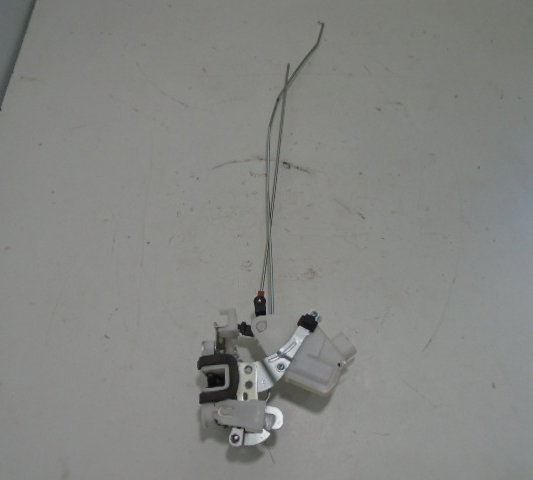 Fechadura Porta Traseira Direita Toyota Etios 2013-usado