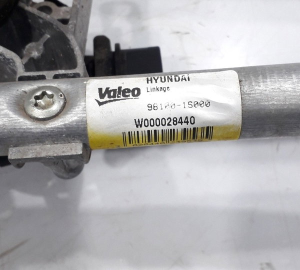 Galhada Com Motor Do Limpador Dianteiro Hyundai Hb20