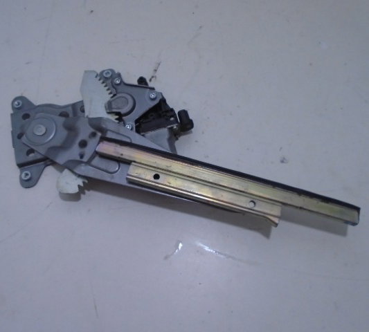 Máquina Vidro Eletrico Traseira Direita Toy Etios 2013-usado