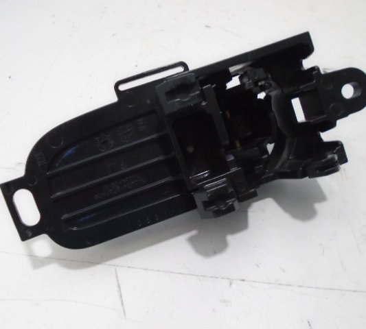 Maçaneta Interna Traseira Direita Nissan Tiida 2007 A 2013 Original Foto Traseira