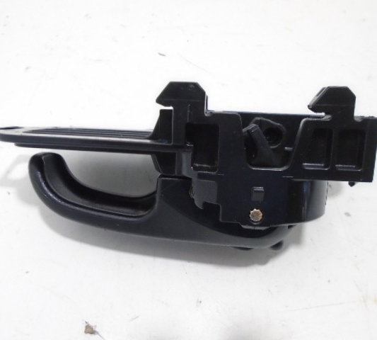 Maçaneta Interna Traseira Direita Nissan Tiida 2007 A 2013 Original Foto Traseira