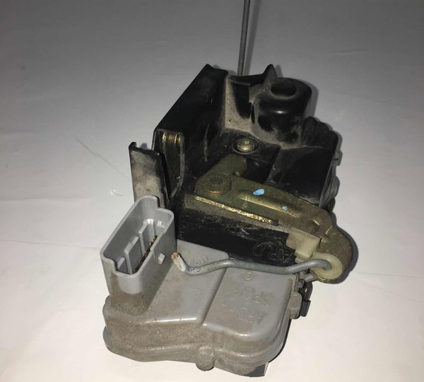 Fechadura Traseira Direita Citroen Picasso 2004-usado