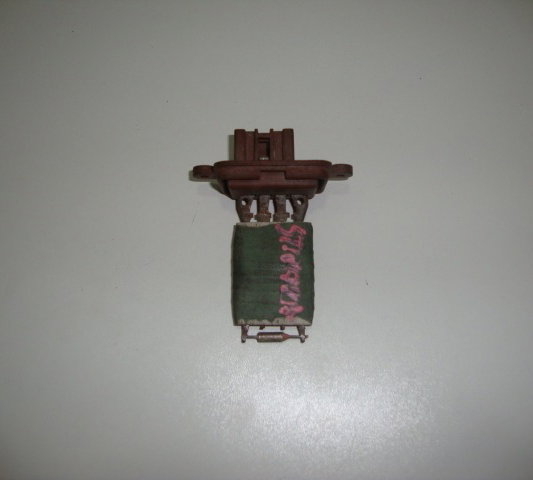 Resistência Ar Interno Fiat Strada C/ Ar-usado