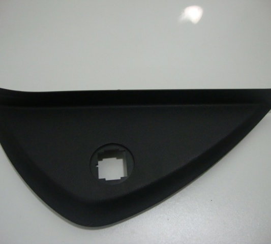 Acabamento Painel Lado Direito Gm Tracker 2015-usado