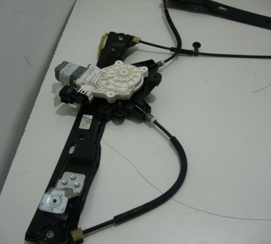 Maquina Vidro Eletrica Dianteira Direita  Focus 2015-usado