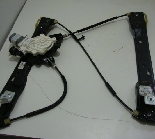 Maquina Vidro Eletrica Dianteira Direita  Focus 2015-usado