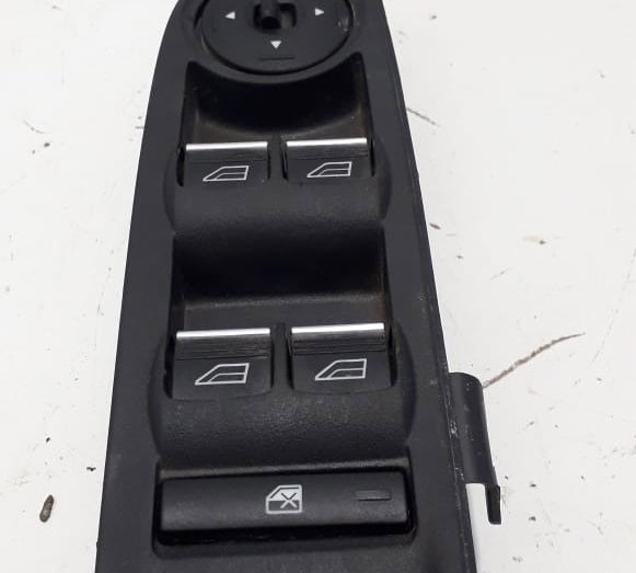 Comando Vidro Elétrico Dianteiro Esquerdo Ford Focus 15