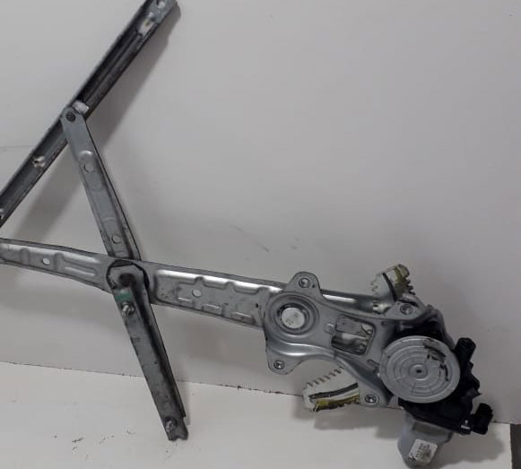 Máquina Vidro Elétrica Dianteira Direita Nissan Versa 2012