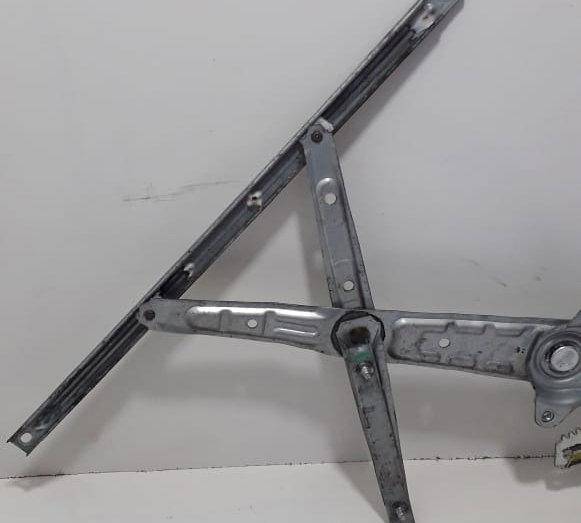 Máquina Vidro Elétrica Dianteira Direita Nissan Versa 2012