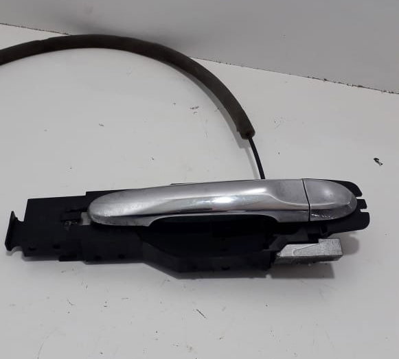 Maçaneta Porta Dianteira Direita Nissan Versa 2012-usado