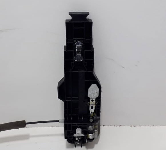 Maçaneta Porta Dianteira Direita Nissan Versa 2012-usado