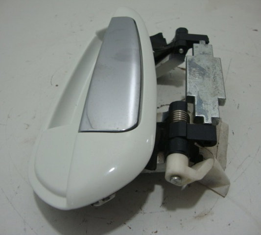 Maçaneta Externa Porta Traseira Esquerda Fiat Línea-usado