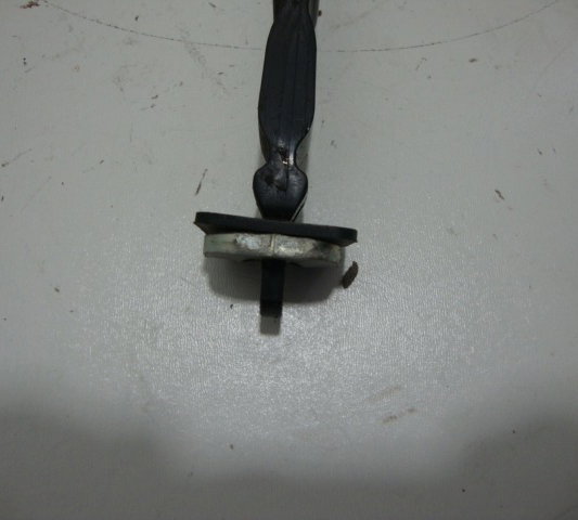 Limitador Porta Dianteira Esquerda Gm Spin 2015-usado