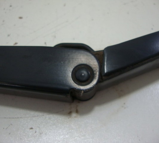 Braço Limpador Dianteiro Esquerdo Nissan Versa 2012-usado Esquerdo