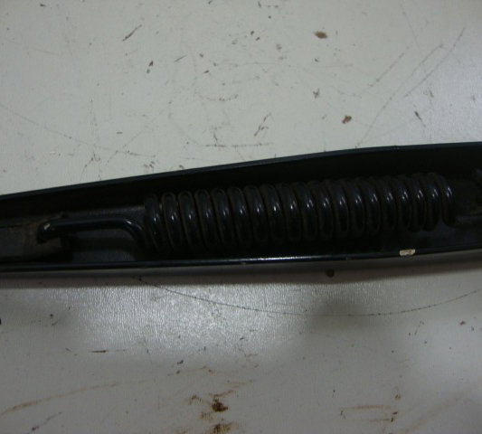 Braço Limpador Dianteiro Esquerdo Nissan Versa 2012-usado Esquerdo