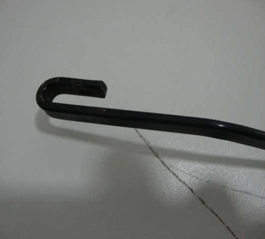 Braço Limpador Dianteiro Esquerdo Nissan Versa 2012-usado Esquerdo