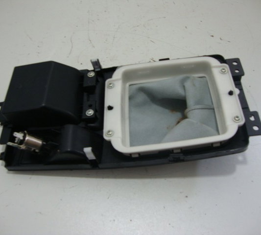 Console Da Marcha Com Tomada 12 Volts Mitsubishi Lancer 2014