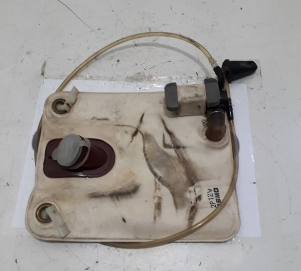 Reservatório Do Esguicho Da Água Daihatsu Feroza-usado