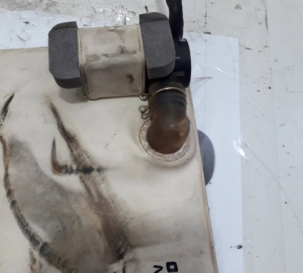 Reservatório Do Esguicho Da Água Daihatsu Feroza-usado