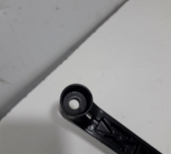 Braço Limpador Dianteiro Direito Mitsubish Lancer 2014-usado Direito