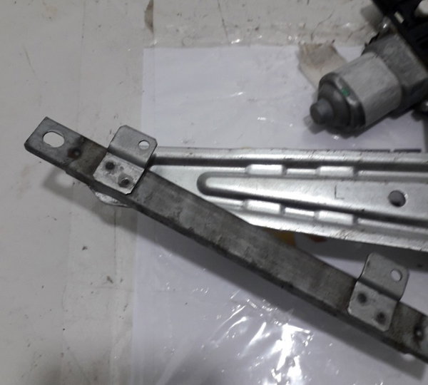 Máquina Vidro Elétrica Traseira Esquerda Mmc Lancer 2014