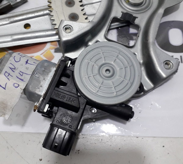 Máquina Vidro Elétrica Traseira Esquerda Mmc Lancer 2014