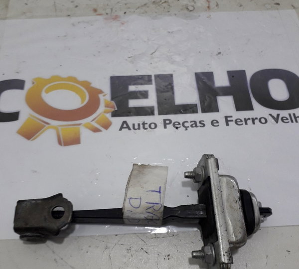 Limitador Porta Dianteira Direita Gm Tracker 1.8 2016-usado