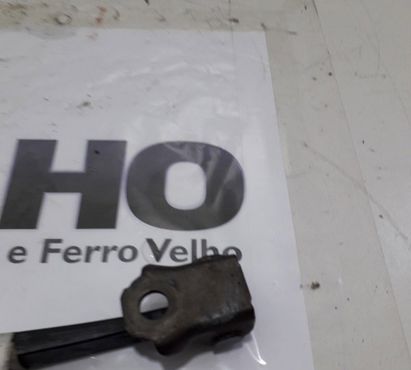 Limitador Porta Dianteira Direita Gm Tracker 1.8 2016-usado