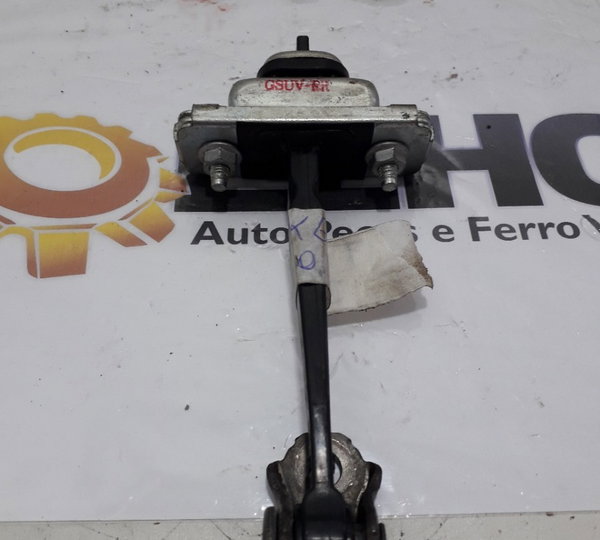 Limitador Porta Dianteira Direita Gm Tracker 1.8 2016-usado