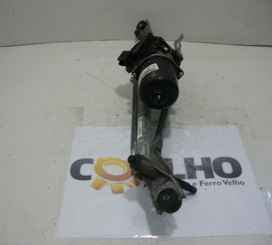 Galhada Do Limpador Dianteiro C/ Motor Gm Tracker 1.8 2016