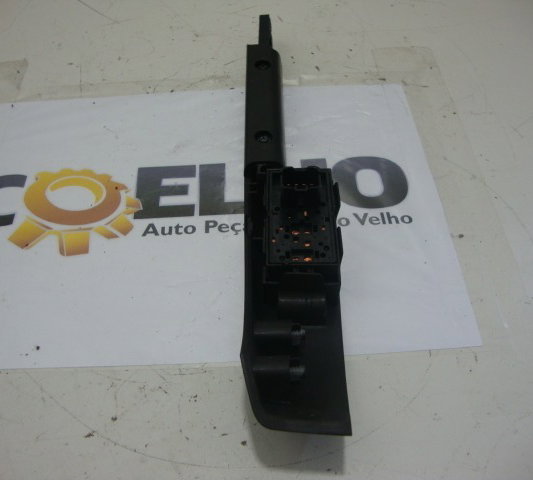 Botão Vidro Elétrico Traseiro Direito Gm Sonic 1.6 2013