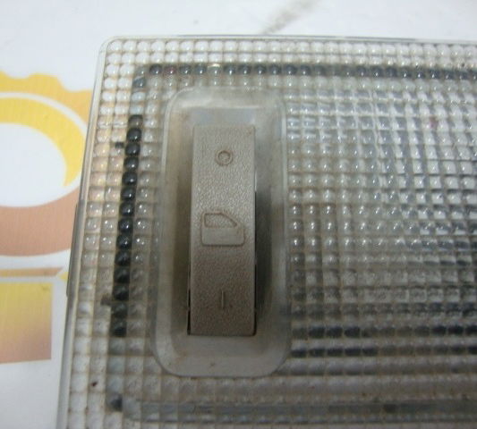 Luz De Teto Cortesia Gm Sonic 1.6 16v 2013