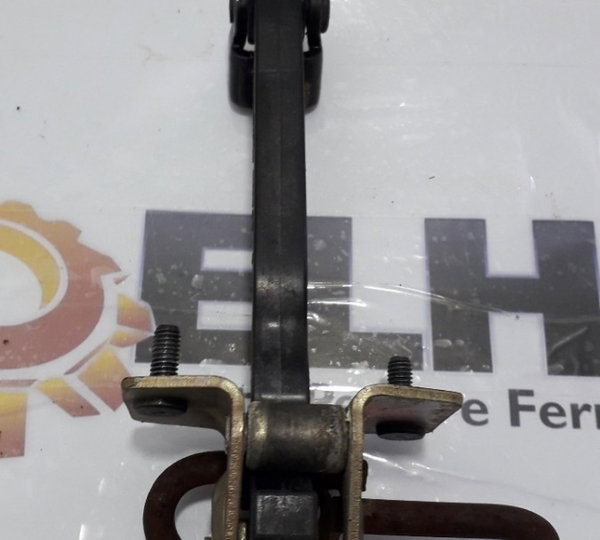 Limitador Porta Traseira Esquerda Volvo Xc90 2.5 4x4 2005