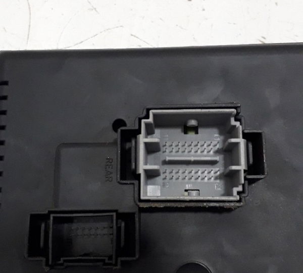 Caixa De Fusíveis Volvo Xc90 2.5 4x4 2005