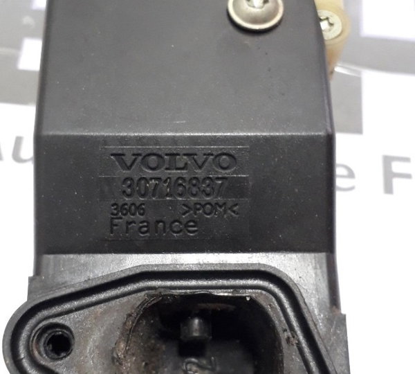 Trava Do Tanque Combustivel Volvo Xc90 2.5 4x4 2005