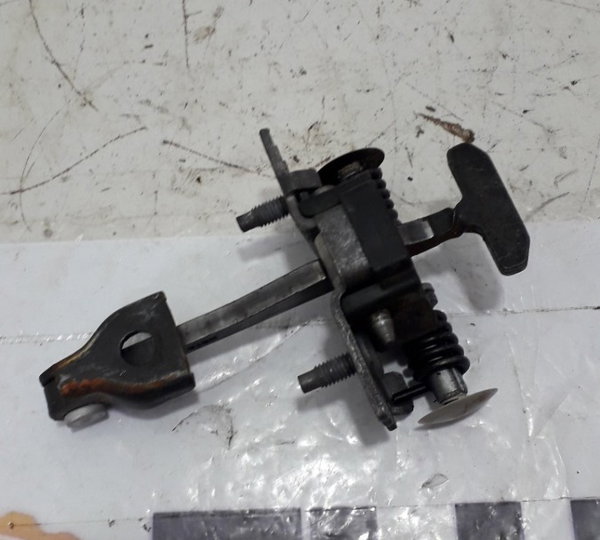 Limitador Porta Traseira Esquerda Citroen C3 2014