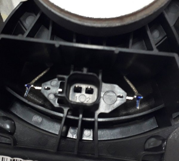 Alto Falante Dianteiro Direito Gm Spin 1.8 2014-usado Verde-escuro