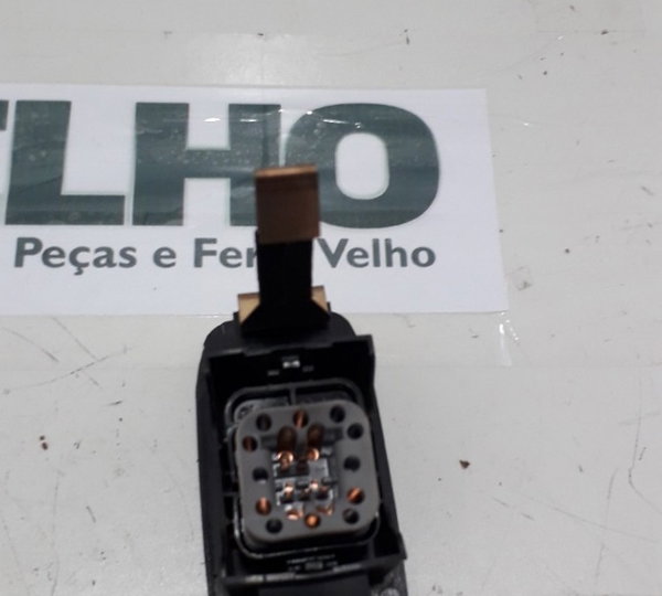 Botão Vidro C/ Moldura Traseiro Esquerdo Mmc Tr4 2.0 2008