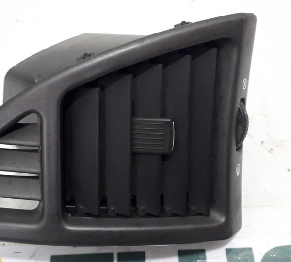 Difusor De Ar Lado Esquerdo Chery Cielo 1.6 - 2010-usado