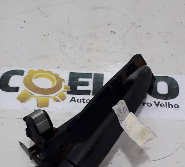 Maçaneta Externa Dianteira Esquerda  Classe A 190 2004